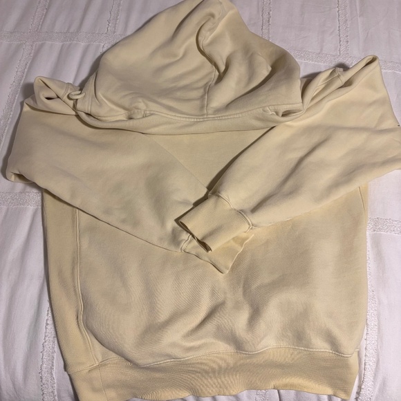 Aritzia Cozy Fleece Zip Hoodie – Light Yellow (Size S) - Picture 2 of 2